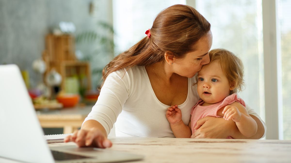 Tips to build a business as a busy mom (1)